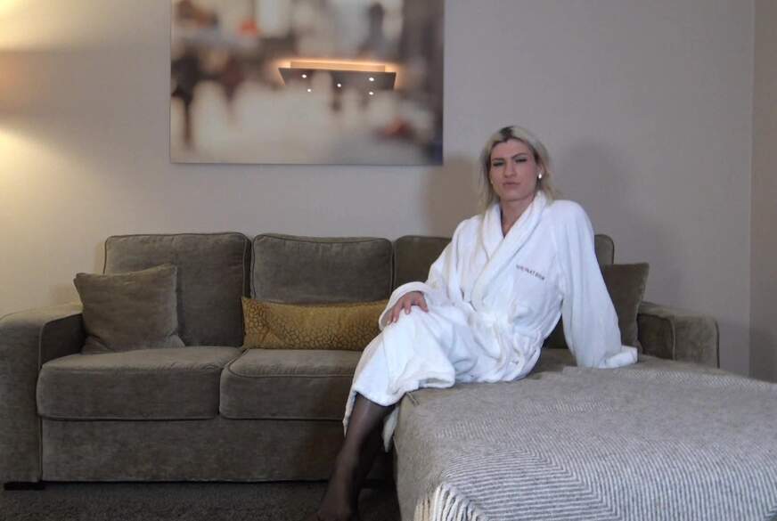 TSLadyKimWagner: Der Masseur wollte, dass ich mich ausziehe?!?!