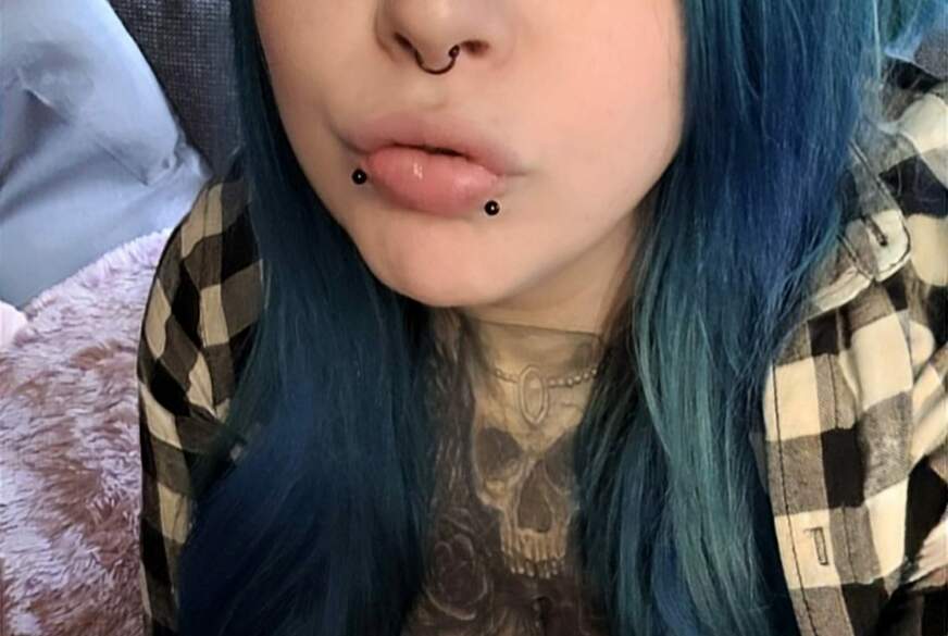 TattooTeufelchen92: Rauchen, Lutschen, M******k , G**************g und Schlucken!!!