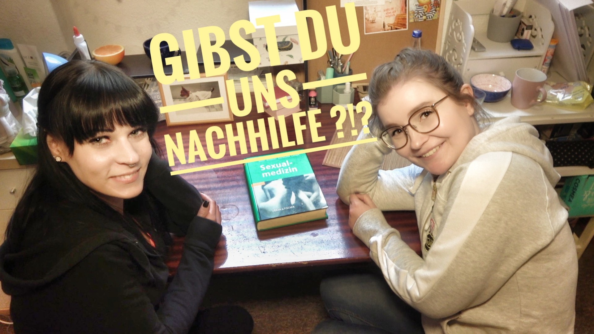 Jugend Forscht Gibts du uns Nachhilfe ? In Sexualmedizin!!! Wir büffeln mal wieder für die Uni diesmal ein sehr spannendes Thema ;) Für die Facharbeit brauchen wir noch dringend Anschauungmaterial , besser gesagt deinen Penis müssen wir genau untersuchen Wie er schmeckt und sich anfühlt :) Willst du uns deinen Penis zur Verfügung stellen ?? #POV #geblasen #Marie-Saint