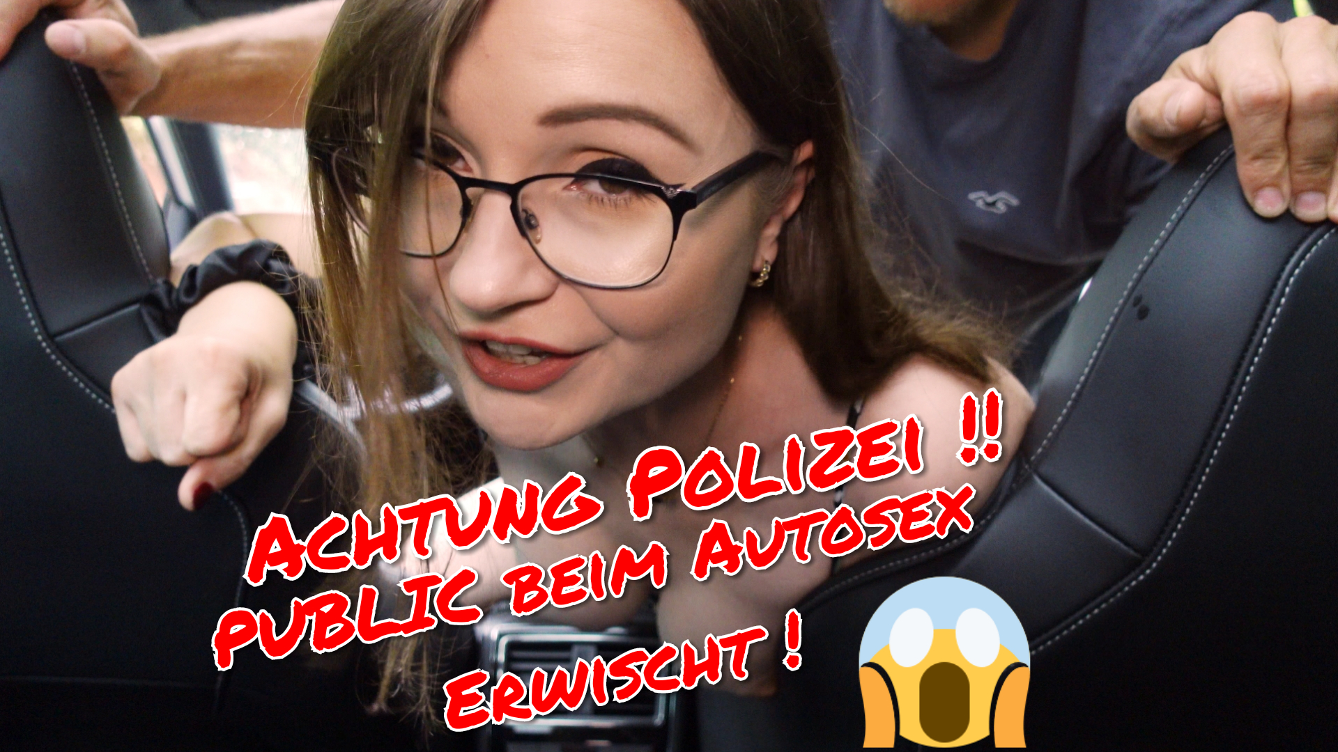 Achtung Polizei!! Public erwischt beim Auto Sex Ohh man wie rattig bin ich heute schon wieder...
Kannst du mich gleich ficken?? Ja hier jetzt im Auto. 
Meine Fotze ist schon so nass. Ich muss die ganze Zeit dran denken. 
Schon wie es sich anfühlt wenn du mich fickst. 

Jaaaaaaaaa!! Ich brauche es hart.
 Bums mich richtig durch hier im Auto! Fuck wer ist das??? 
Ein Typ mit Uniform?