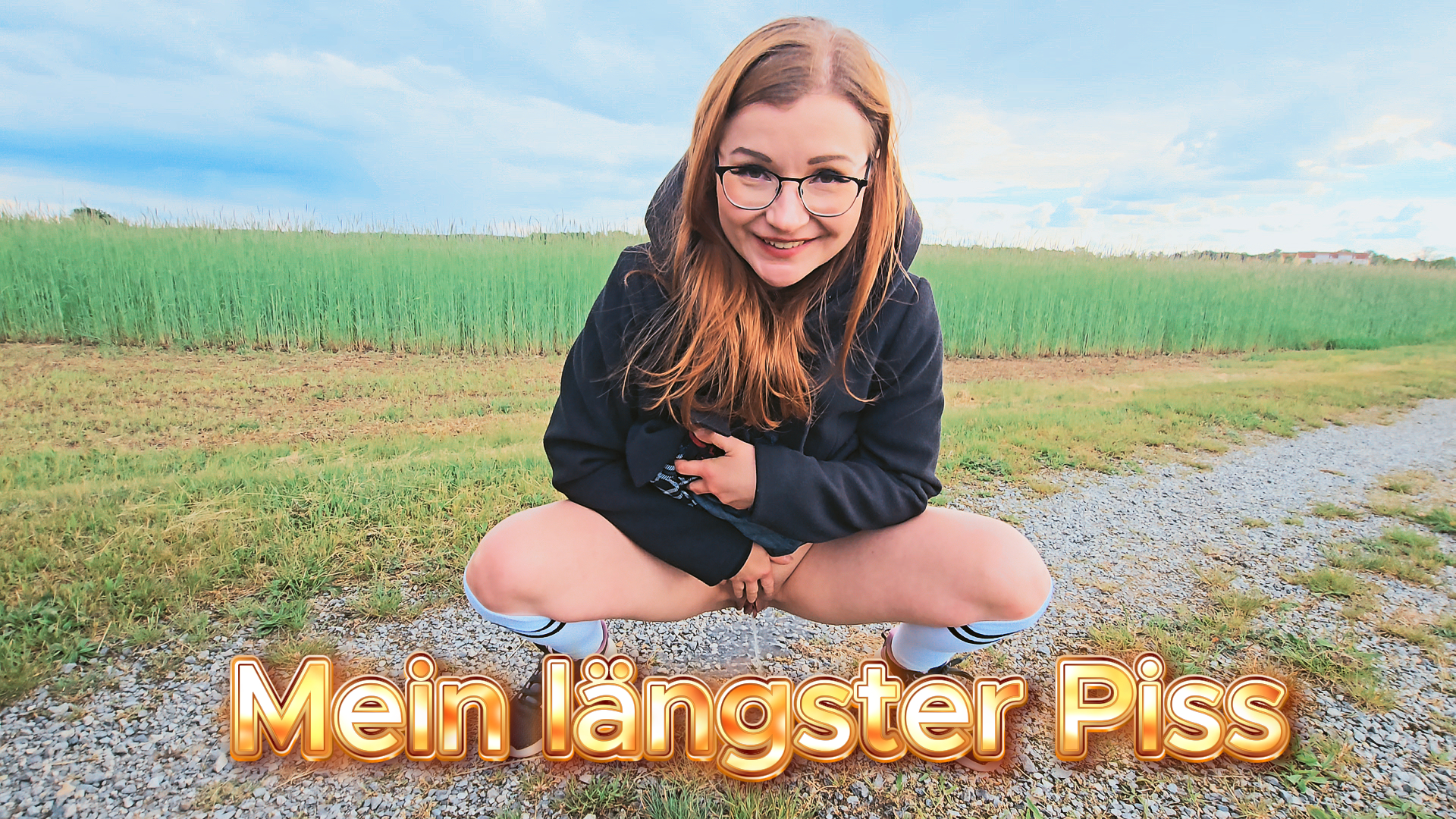 Ohhh man meine Blase war zum platzen voll. Ich hatte schon richtig Bauch Aua und dann endlich konnte ich loslassen! Es einfach laufen lassen... Was für ein Genuss und so befreiend und geil...