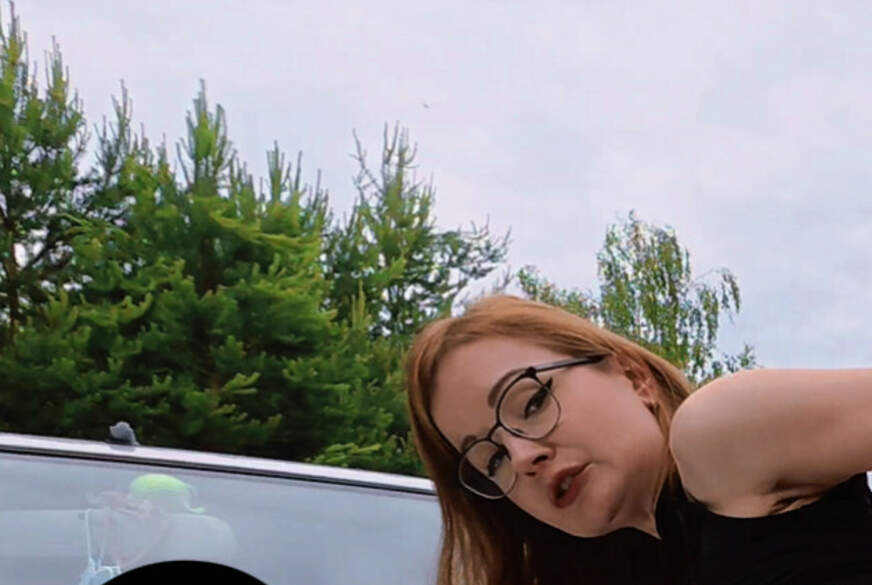 TinyEmily: AO Parkplatzsex Spontan Zum F****n