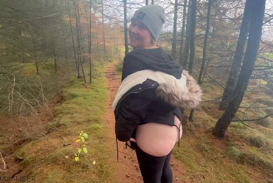 Maja-Meer: Heißer Wanderf**k mit C******e!