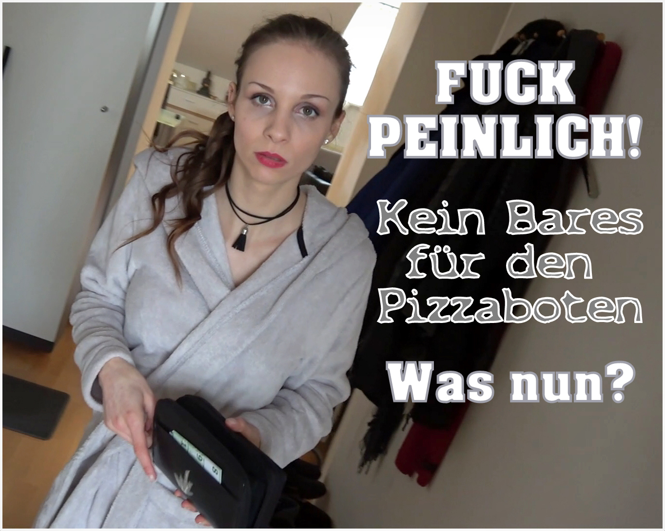 Ich hatte heute wieder jede Menge Arbeit vor mir, da vergisst man gerne mal das Essen. Um das zu vermeiden hab ich mir mal schnell eine Pizza bestellt und schon stand der Pizzabote vor der Türe. Als ich meine Geldbörse öffnete fiel mir auf das ich kein Bargeld hatte. Fuck, das hab ich in meiner Eeile total vergessen! Also blieb mir nichts anderes übrig als ihn hinein zu bitten und ihm ein Angebot vorlegen dass er mir nicht abschlagen konnte.