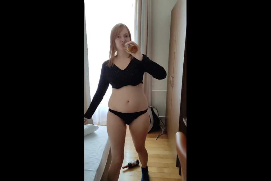 VannyHard: B******n und vom Chef erwischt -Rollenspiel-