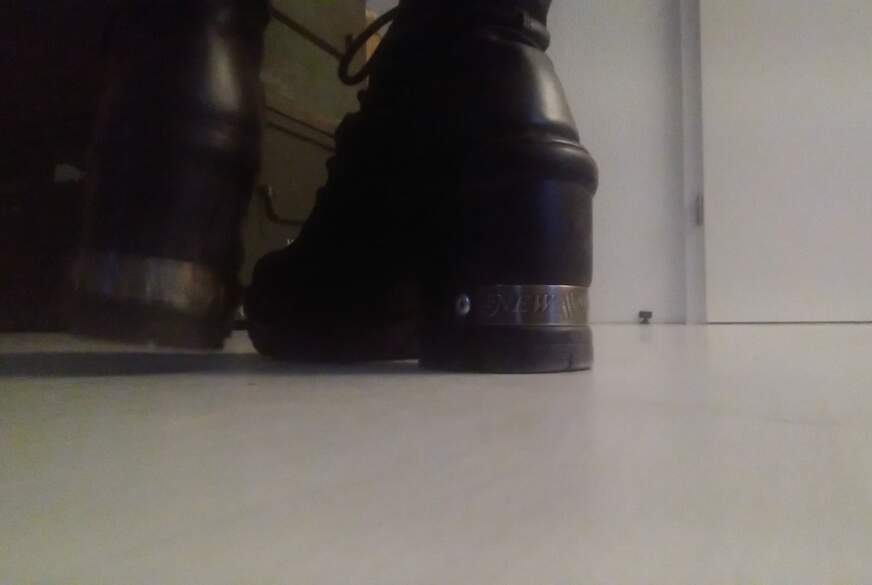 DIEDUNKLEMEL: LIEBST DU DIESES GERÄUCH