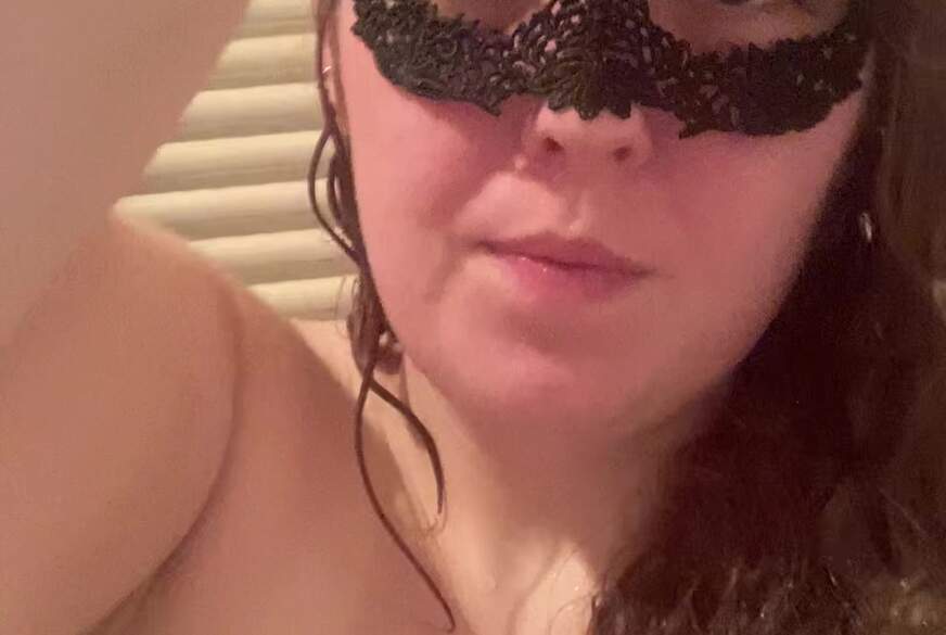 Mehr aus meiner geilen Badesession von CurvySecret