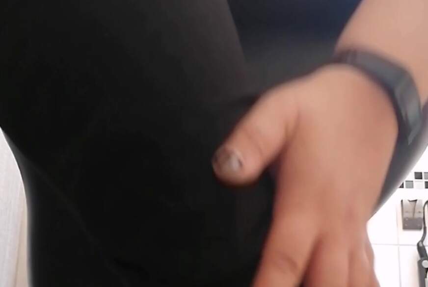 Lotusduft: Wetlook-Leggings-Strip