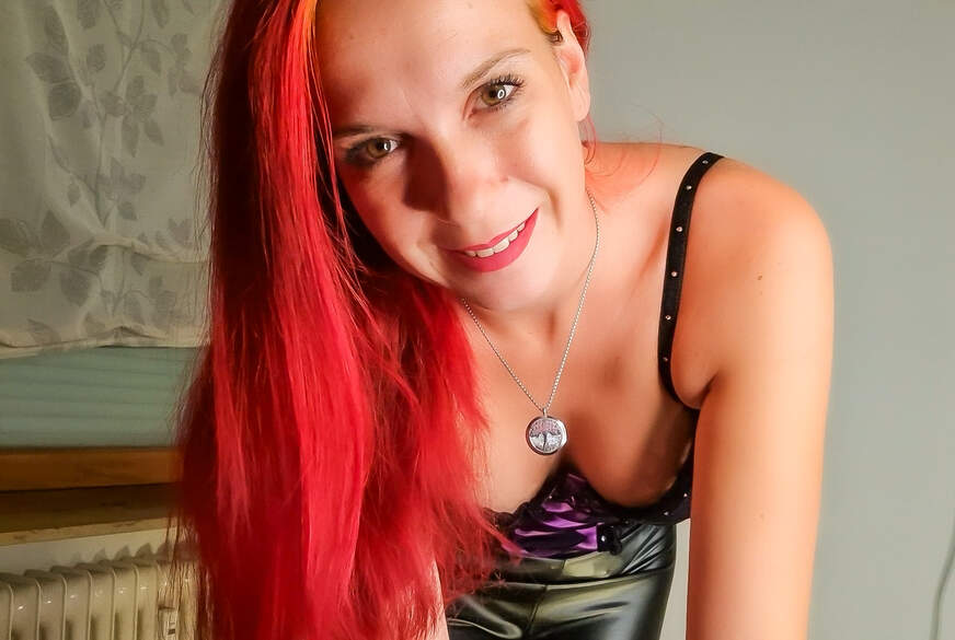 Malou-Nu: W****t DU schnell genug? Heiße Wetlook W************g