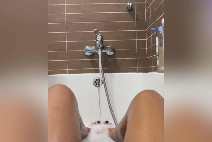 Amylatina: In der Badewanne