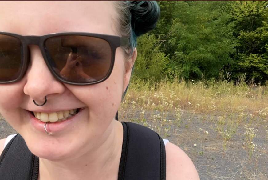 Mein erstes Mal OUTDOOR und direkt erwischt! PEINLICH! von Natalie-Nuts