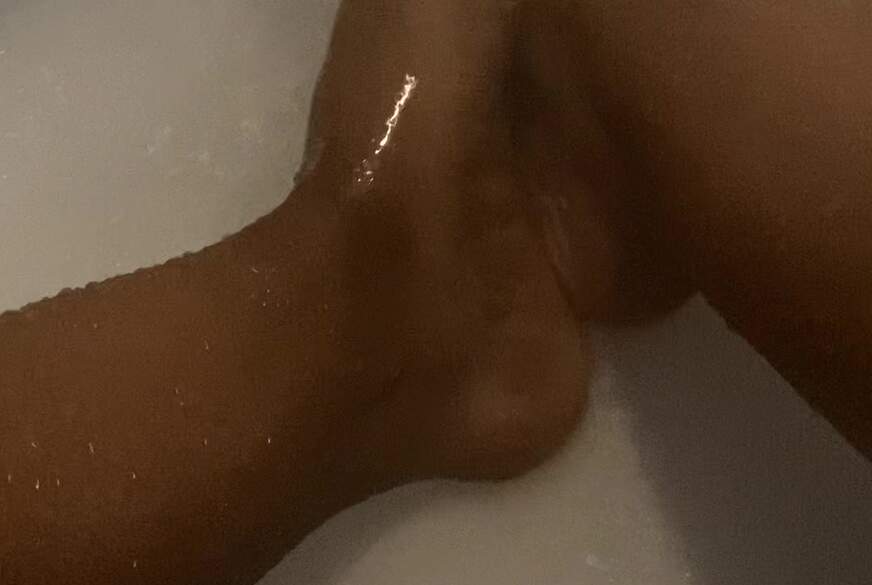 Ich wasche meine Ebony Füße von LuanaDream pic2