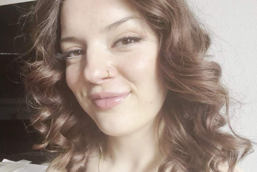 LexyGold: Lass Dich nicht ablenken, es ist nur ein Eis!