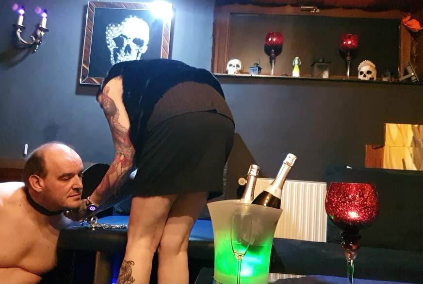 Mein Sklave durfte Brav warten und mich dann Verwöhnen von Miss-V-Woolf pic2