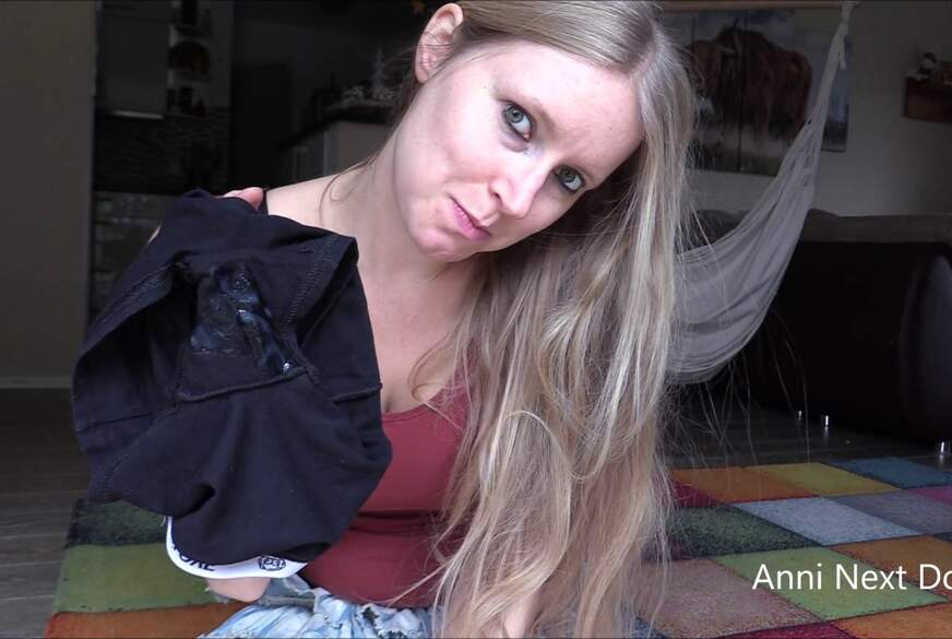 Schatz, ich f***e fremd! Leck mein Höschen sauber C***i! von Anni-Next-Door