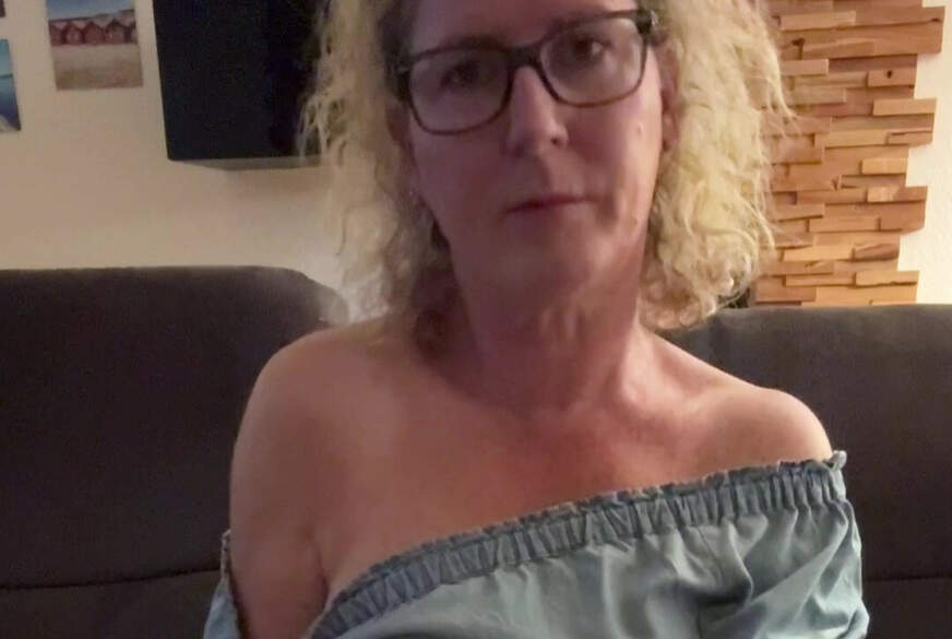 Anouk72: Welcher von den drei Dildos darf mich verwöhnen?