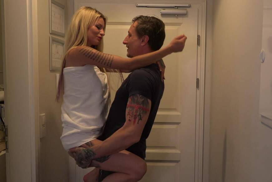 JasonSteel: Willkommensf**k für Kaira