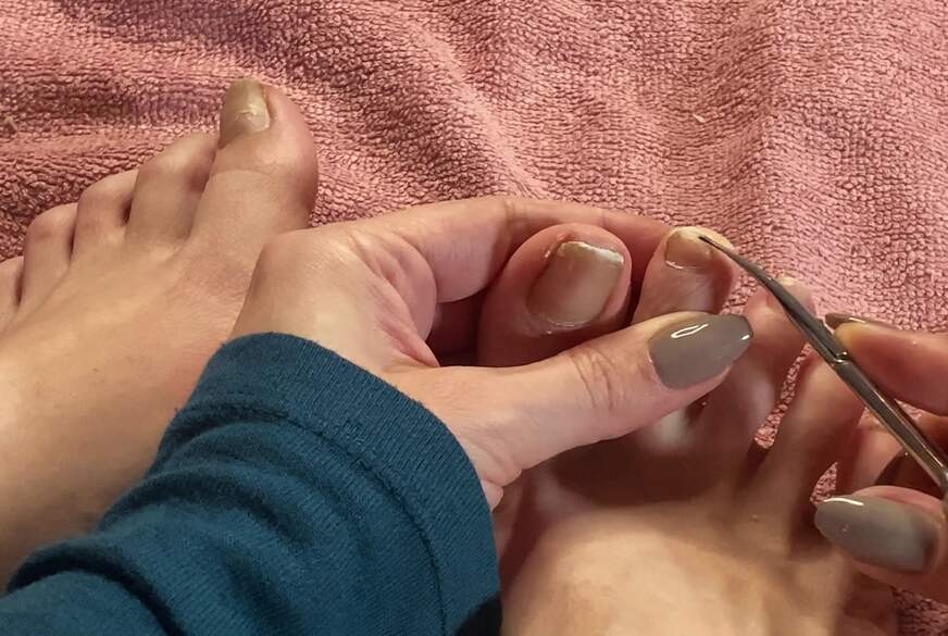 twofeets: FOOTZEN - Kleiner Snack für den Sklaven