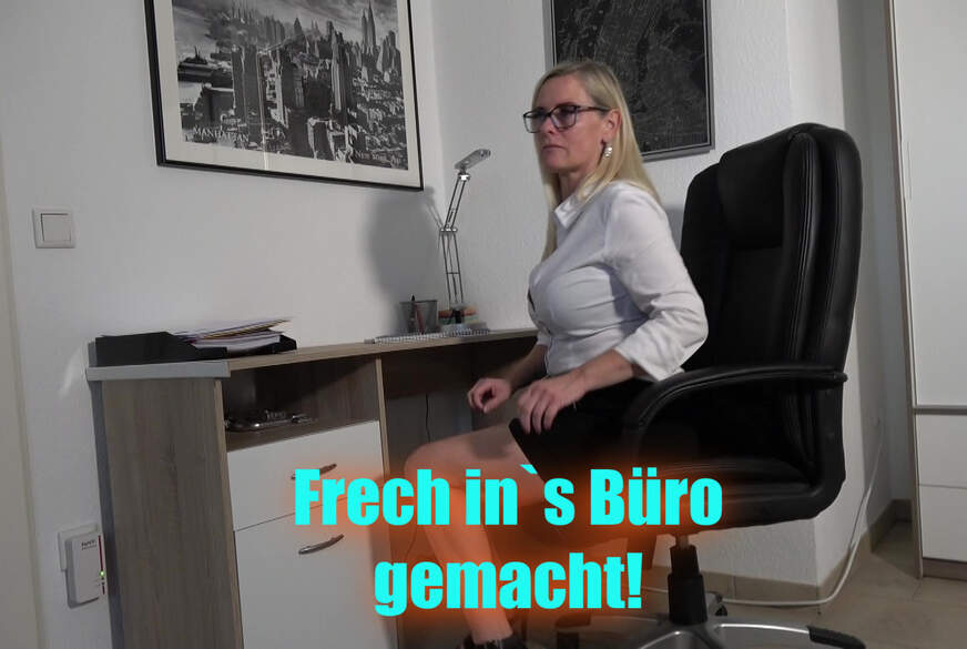 Frech ins Büro g*****t! von DirtyTina