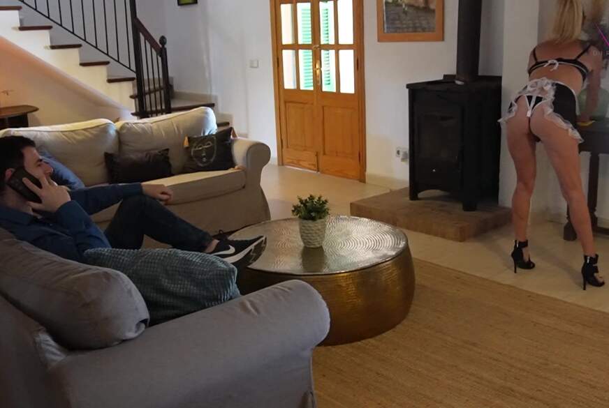 DirtyTina: Das Dienstm*****n blank w*********!