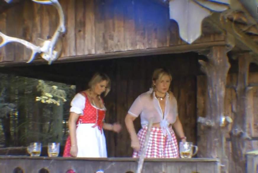 Dirndl F***en- von SweetSusi pic1