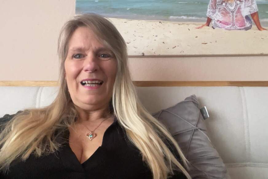 SweetSusi: Behaarter und Unbehaarter Orgasmus