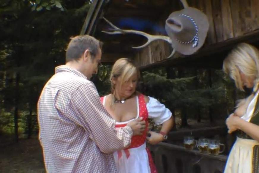 B**sen im Dirndl von SweetSusi pic3