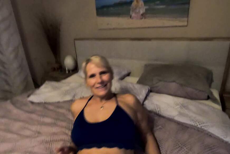 SweetSusi: S****z mir BITTE ins Gesicht