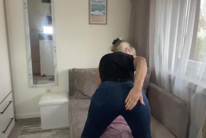 SweetSusi: Jeans Dirty Talk