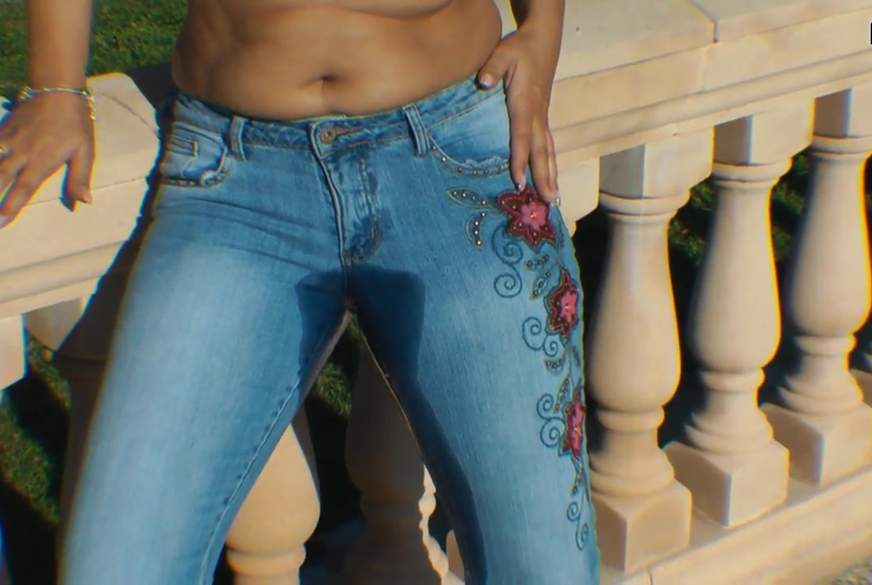 Outdoor Jeans P**s von SweetSusi pic2