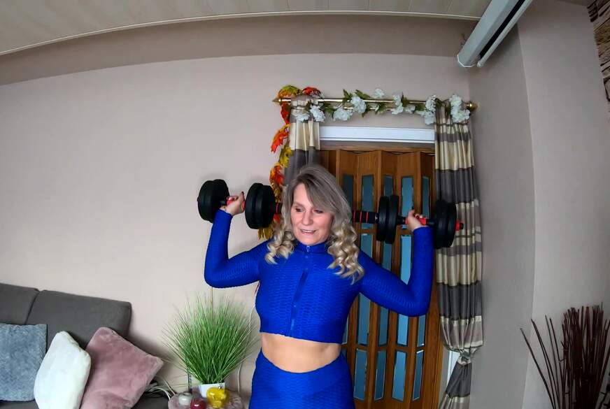 SweetSusi: Sexy an der Hantel