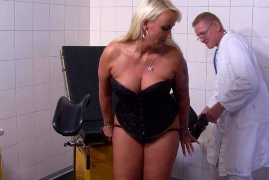 KittyWilder: Beim sexdoktor