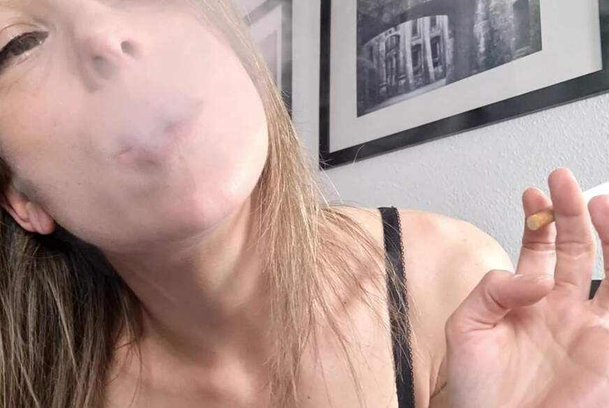 AliceKinkycat: Rauch und Stiefel - Wunschvideo