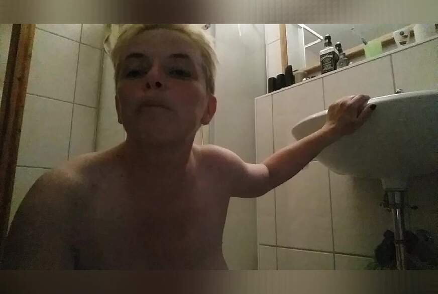 TanjaHD: Beim Duschen