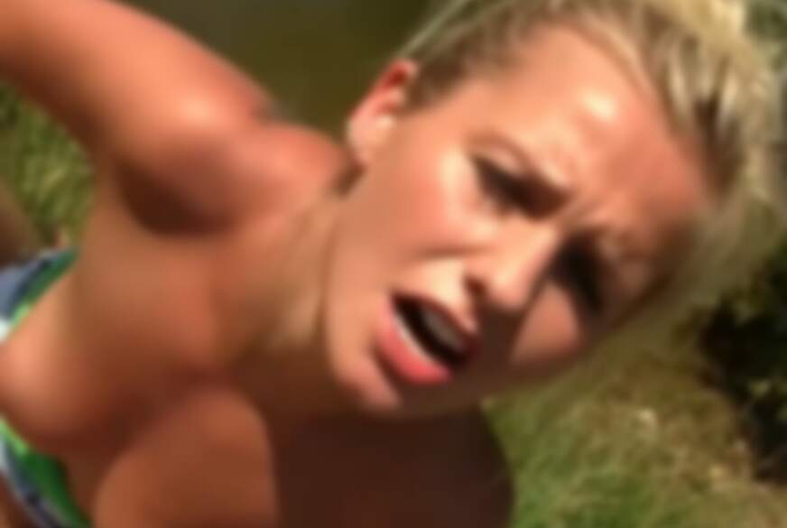 Nachbarsf*******n: F****n, B****n, B**sen und alles schön auf den Rasen!!!!