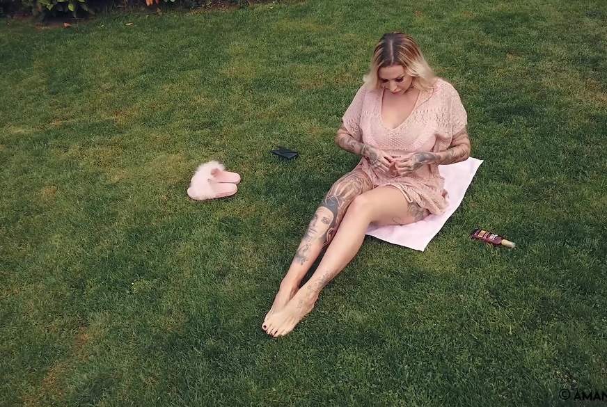 Voyeur hat mich beim Sonnen erwischt! von AmandaHard pic1