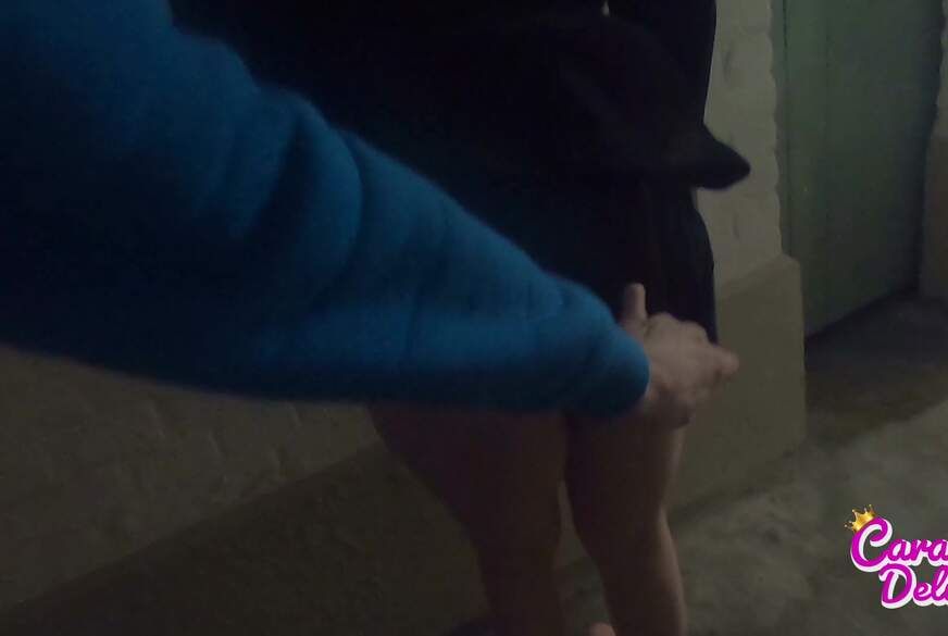 CaraliaDeluxe: Neuer Nachbar f***t mich heimlich im Keller durch!