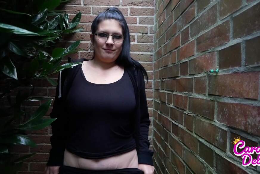 CaraliaDeluxe: Oh Mist, fast erwischt beim p****n!