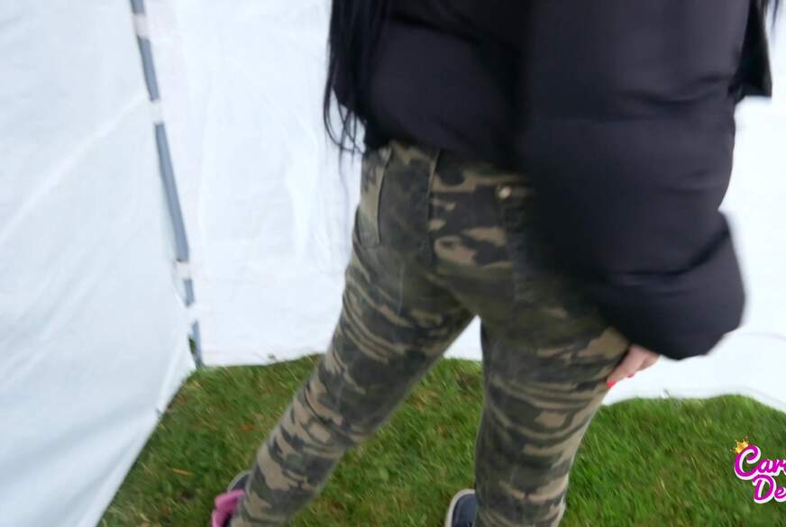 CaraliaDeluxe: Ordner erwischt mich im Backstage Zelt
