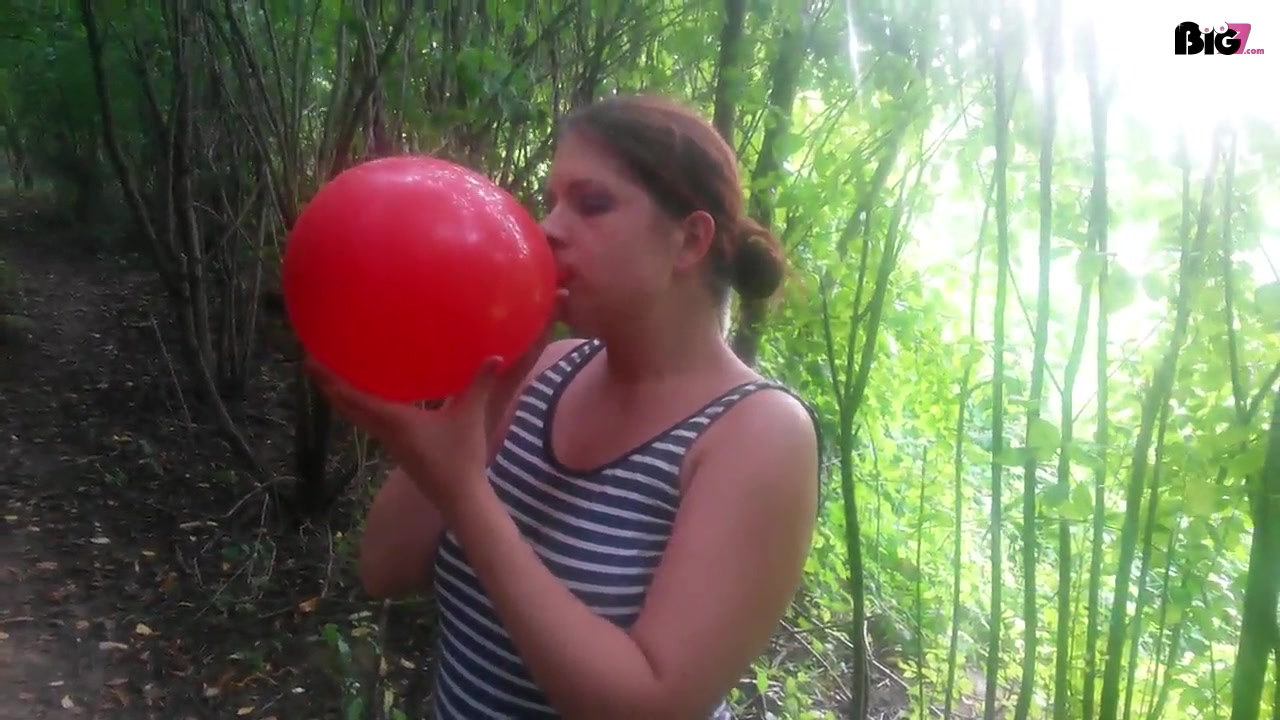 Ein User wünschte sich von mir das Ich einen Ballon aufblase, hier ist nun das Video davon :-)