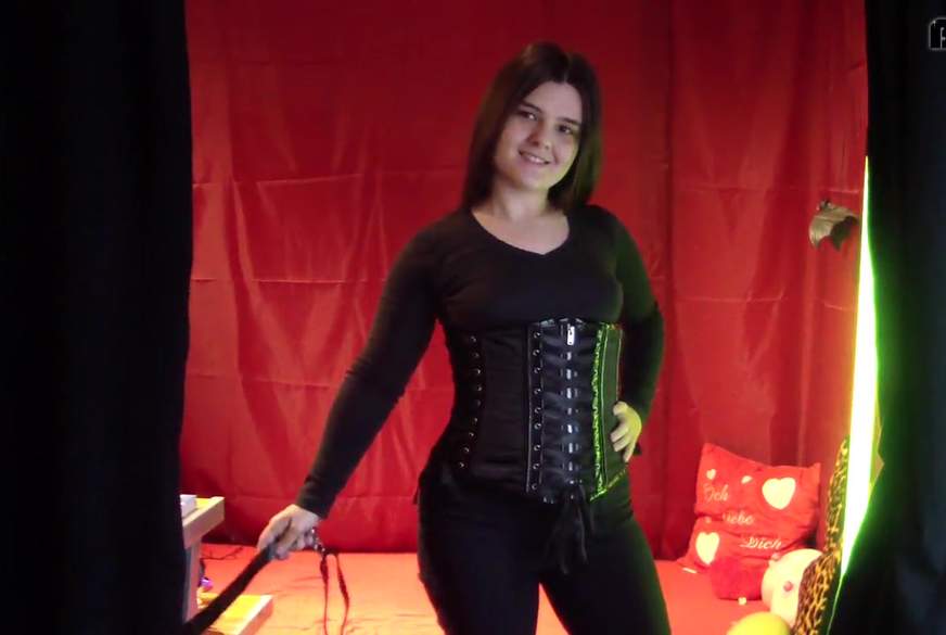 Als Domina im Korsett von HotNici pic4