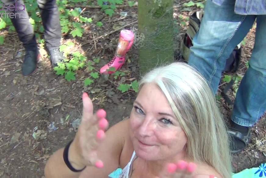 User brachten mich Outdoor sowie Public zum S******n, mit A**lplug im A***h! von RosellaExtrem