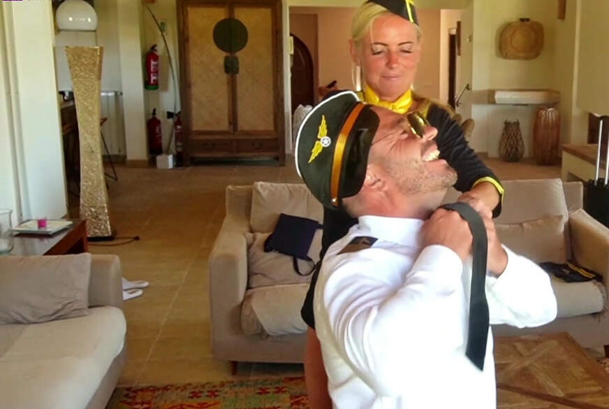 RosellaExtrem: C******e- und C*m- Airlines! Wir bringen dich zum s******n! Teil 4