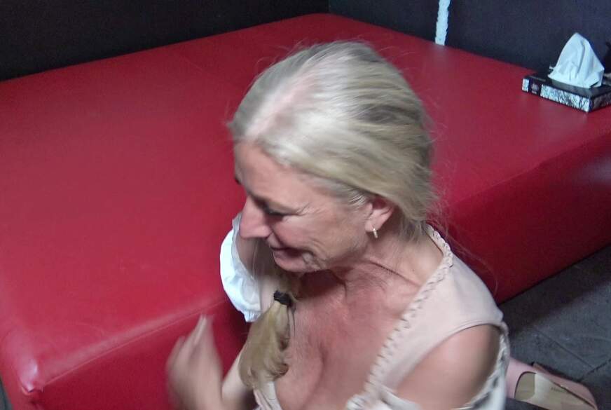 RosellaExtrem: Mein XXL- S****a-Anstich in einem Pornokino in Bayern! Teil 17