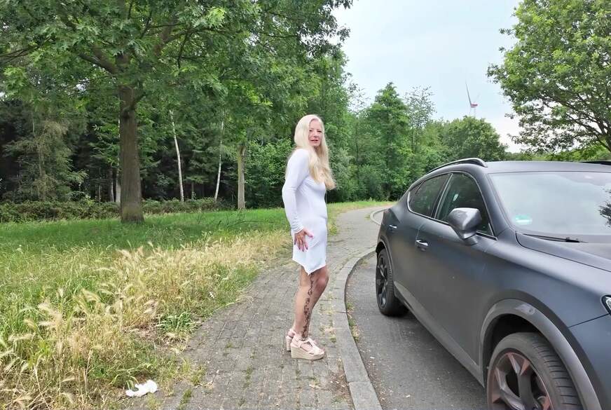 RosellaExtrem: Spontane und versaute Rastplatz-Aktion für jedermann! Teil 1