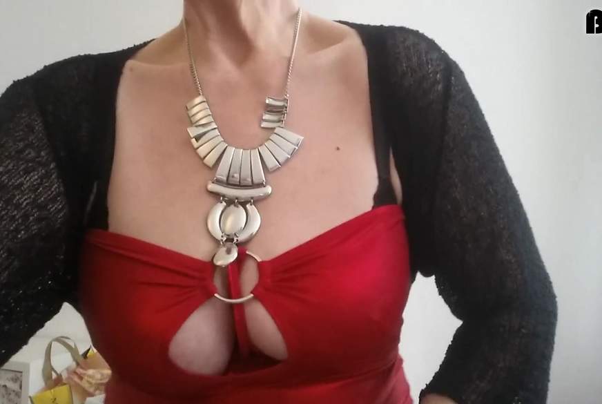 DiereifeBea: Tittenschmuck