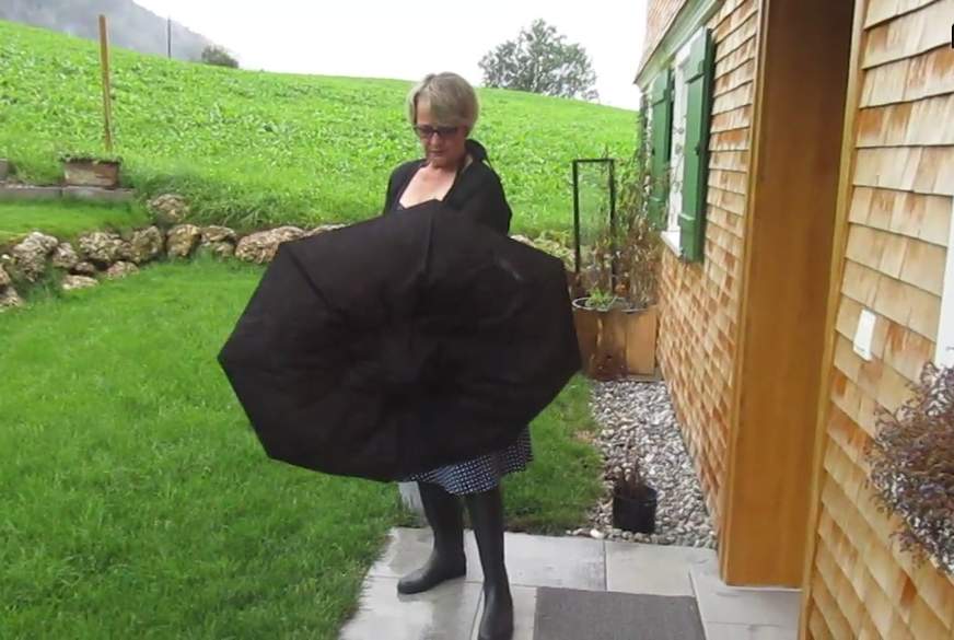 DiereifeBea: Outdoor pinkeln im Freien und in Gummistiefel