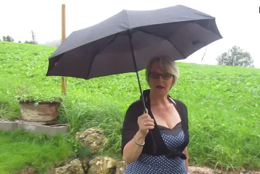 DiereifeBea: Outdoor pinkeln im Freien und in Gummistiefel