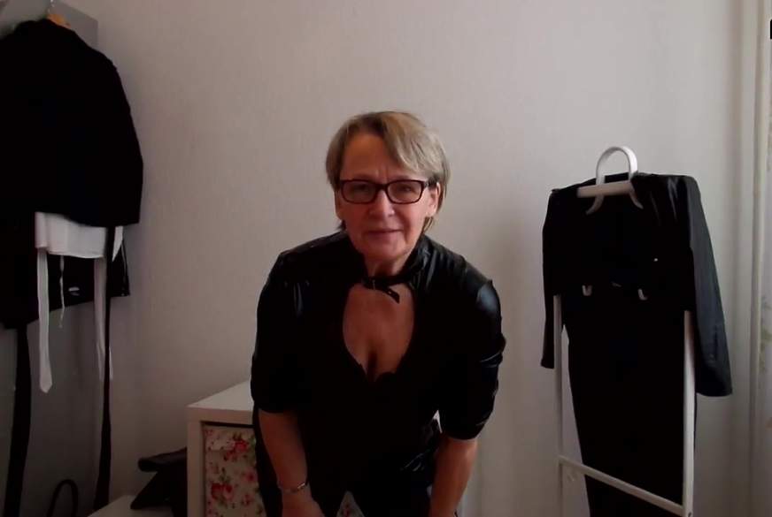 DiereifeBea: Wasserball , Schmuck und andere Fetische