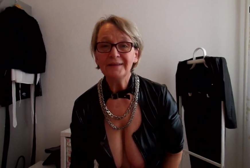 DiereifeBea: Wasserball , Schmuck und andere Fetische